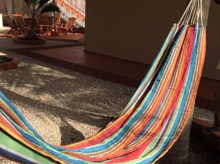 هتل Le Flamboyant