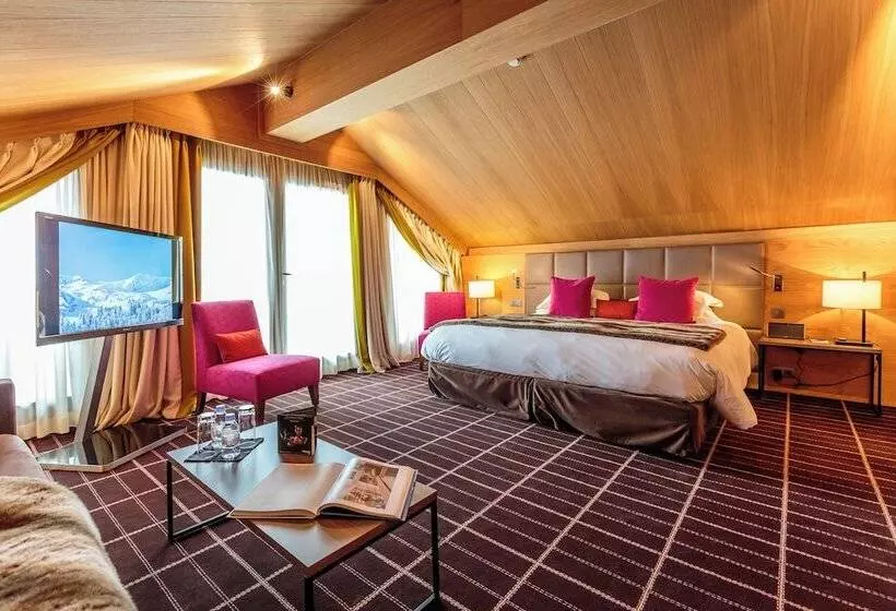 هتل Le Savoy