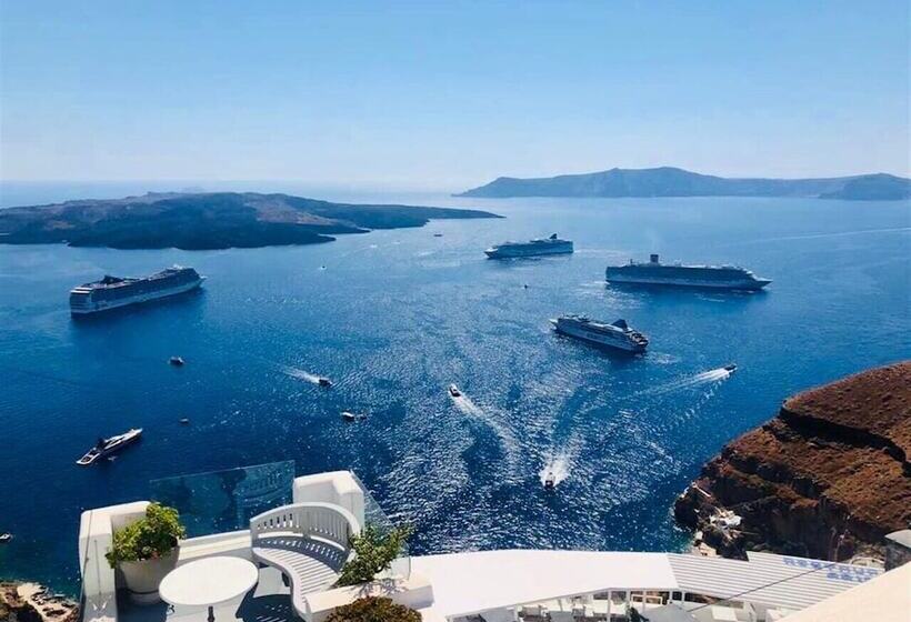 Otel Loucas On The Cliff