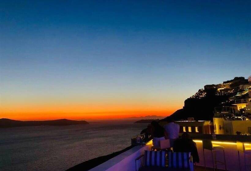 Otel Loucas On The Cliff