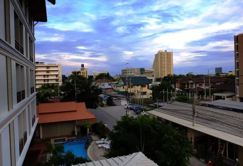 בית מלון כפרי Narawan