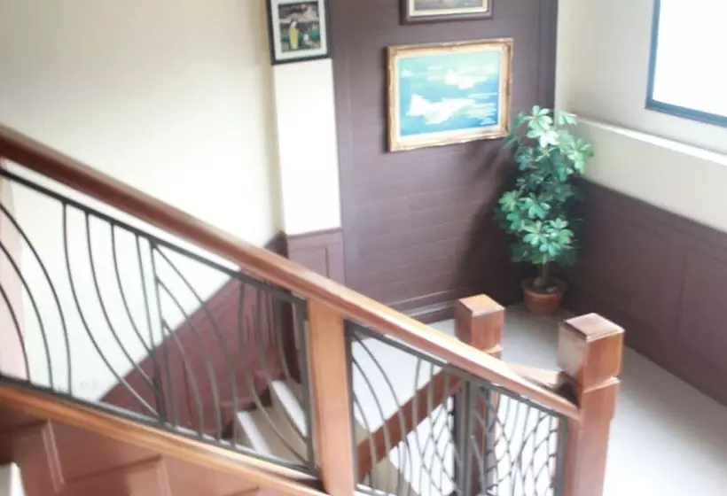 בית מלון כפרי Narawan