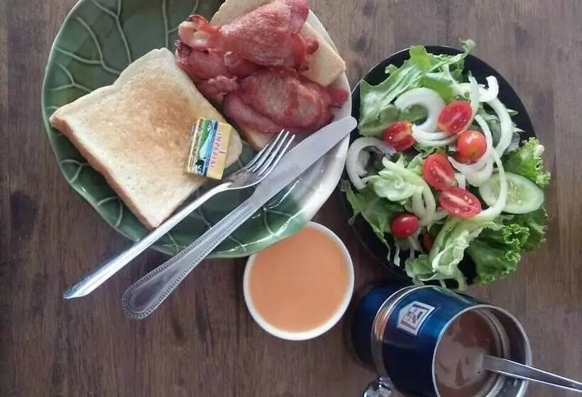 בית מלון כפרי Narawan