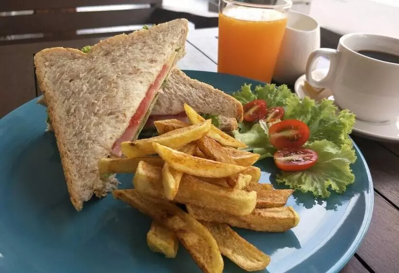 בית מלון כפרי Narawan