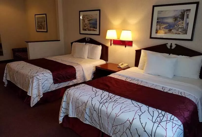 ホテル Portland Suites Airport East