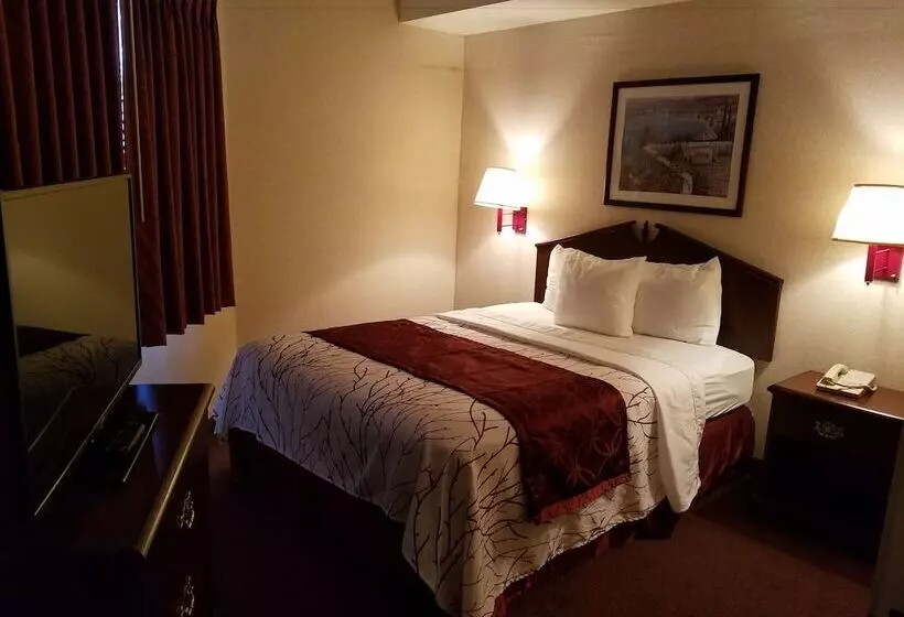 ホテル Portland Suites Airport East