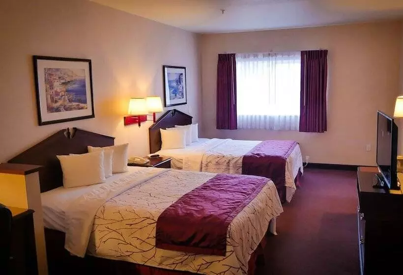 ホテル Portland Suites Airport East