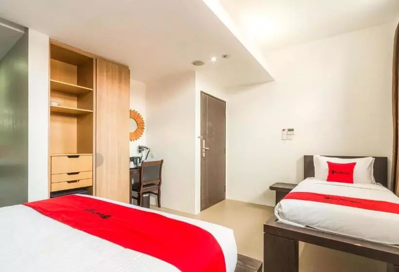 هتل Reddoorz Premium @ Serangoon