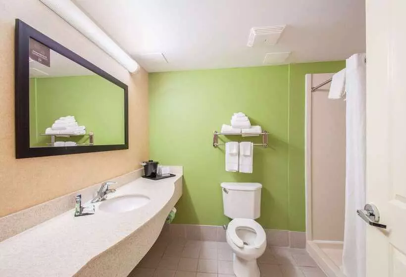 هتل Sleep Inn & Suites