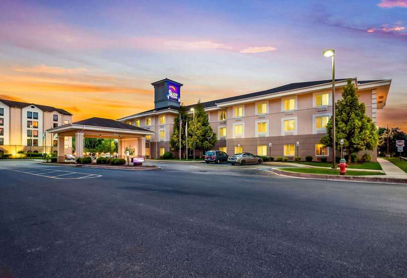 בית מלון כפרי Sleep Inn & Suites