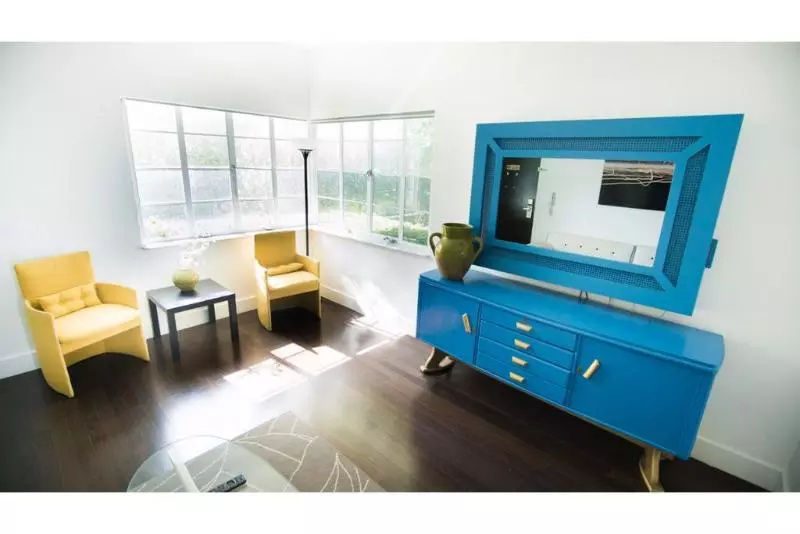 Hotel Stay At Lincoln