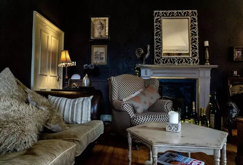 Отель Yann's At Glenearn House