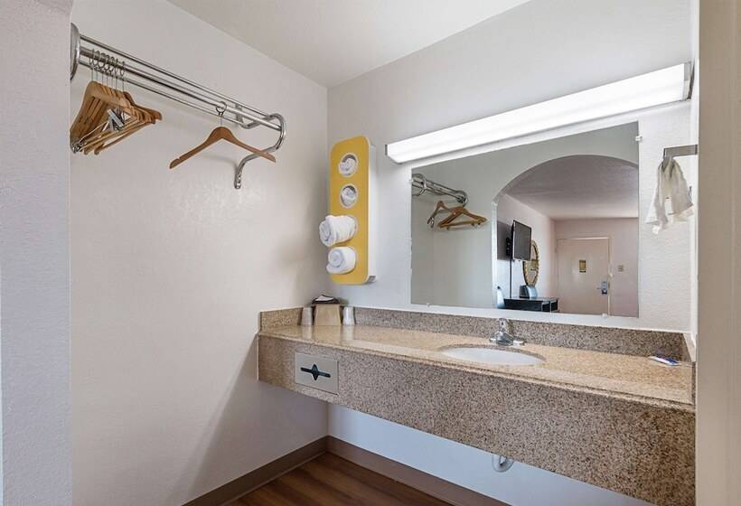 Motel 6 San Antonio Tx I10 West