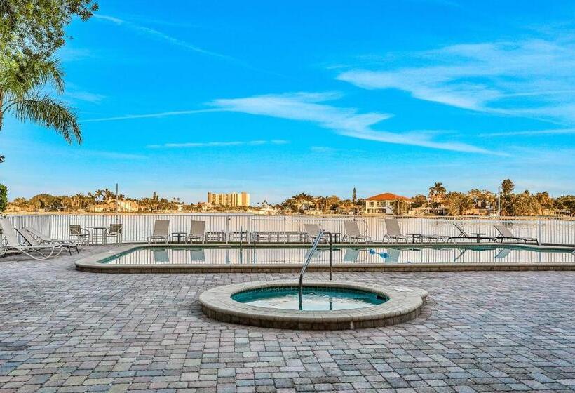 منتجع Palms Of Treasure Island Condo 