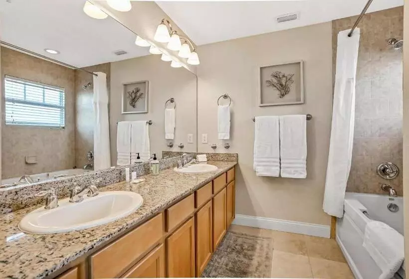 Курорт Palms Of Treasure Island Condo