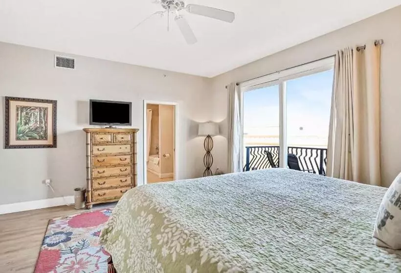 Курорт Palms Of Treasure Island Condo