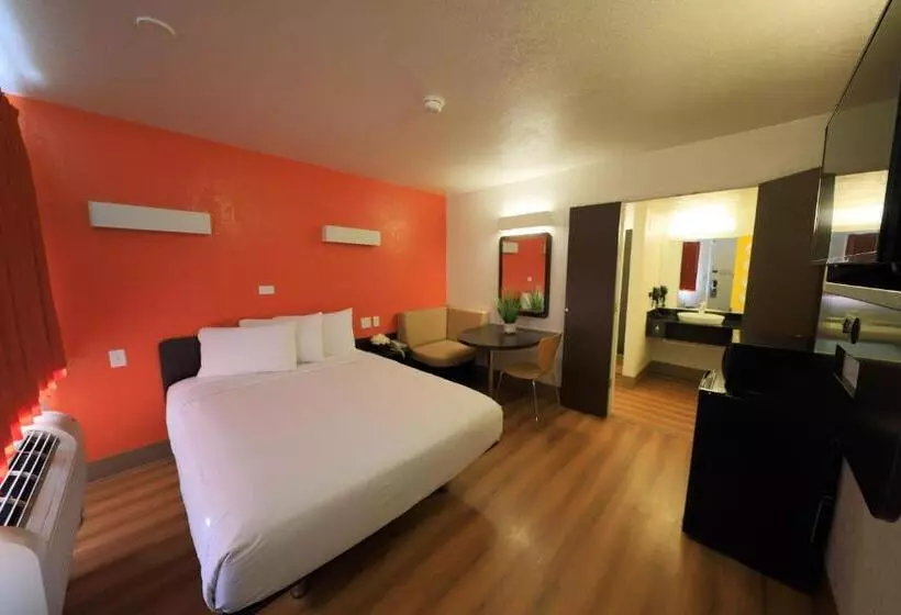 모텔 The Jackson Southtown