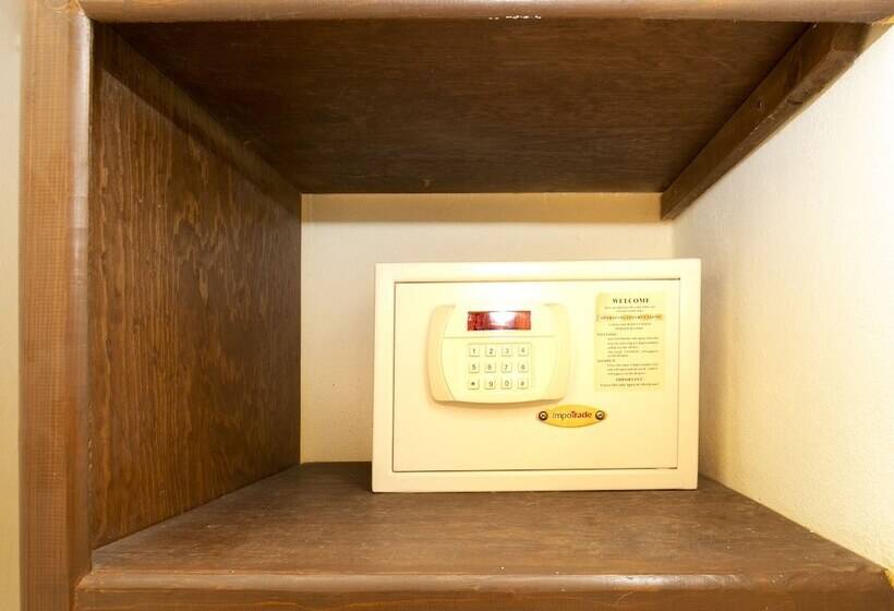 Casa Del Virrey Hotel And Suites