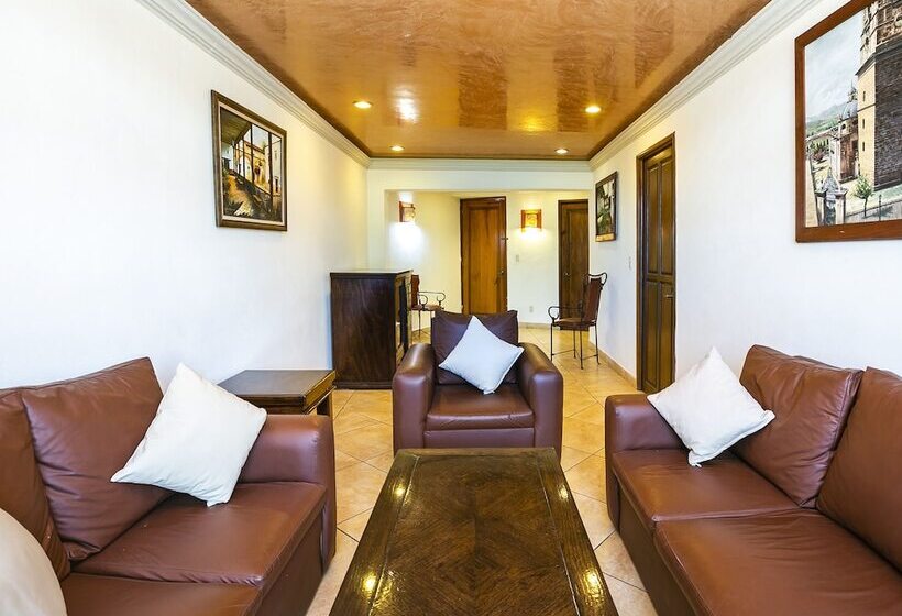 Casa Del Virrey Hotel And Suites