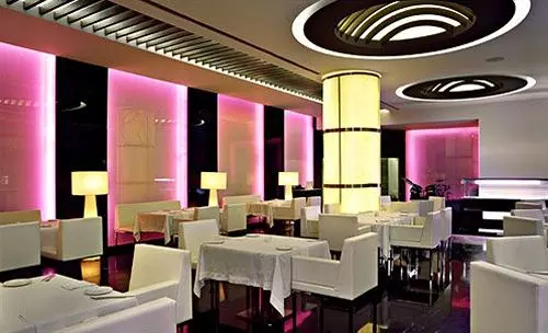 Galaxy Hotel - Shopping - Spa