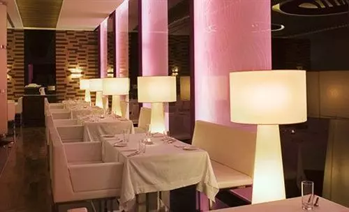 Galaxy Hotel - Shopping - Spa