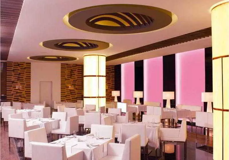 Galaxy Hotel - Shopping - Spa