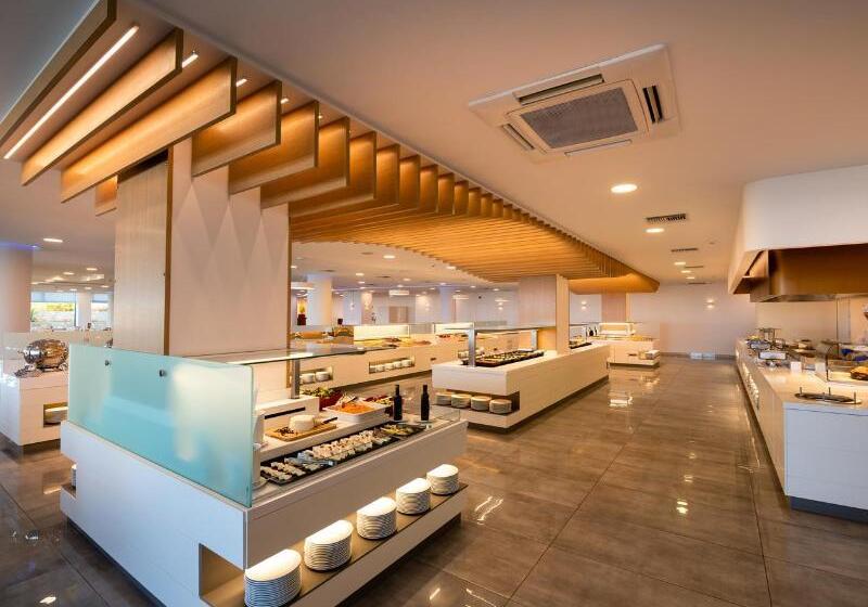 Grand Hotel Holiday Resort