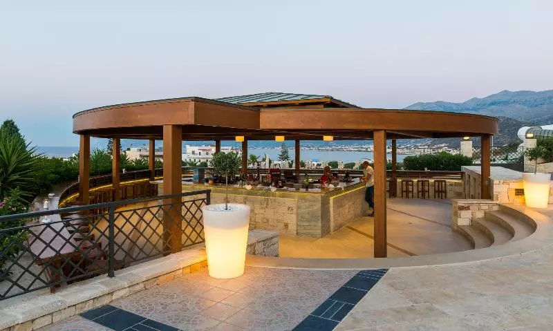 Grand Hotel Holiday Resort