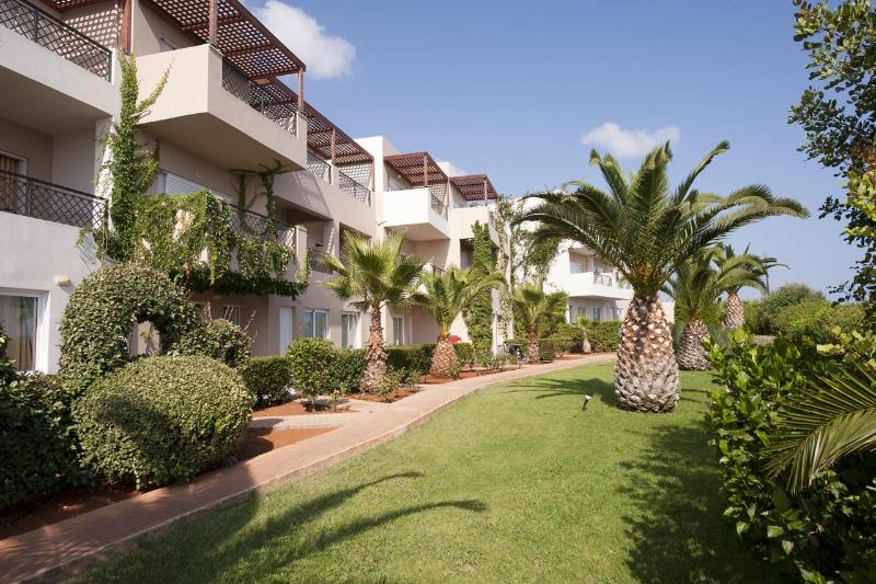 Grand Hotel Holiday Resort