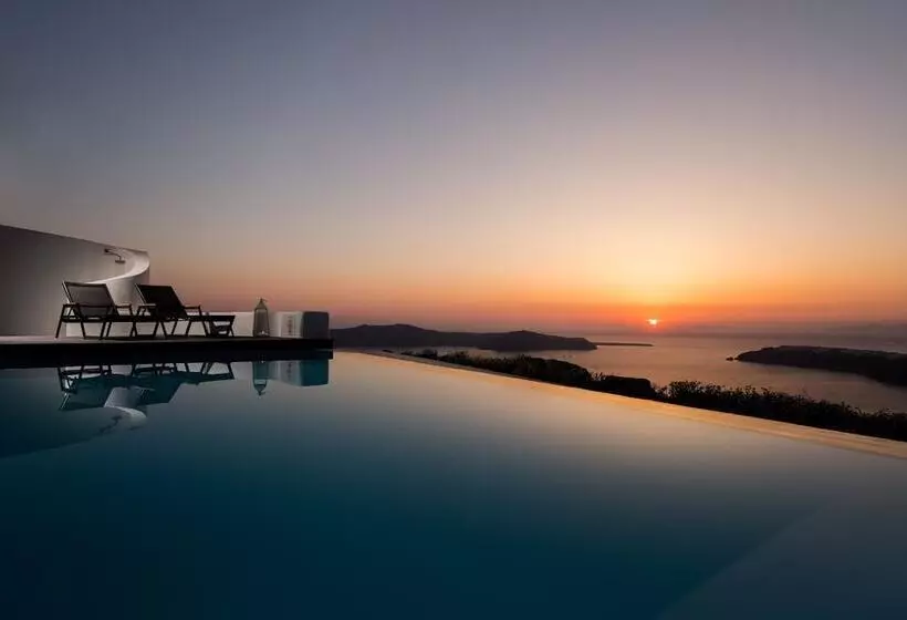 Hotel Avaton Resort And Spa