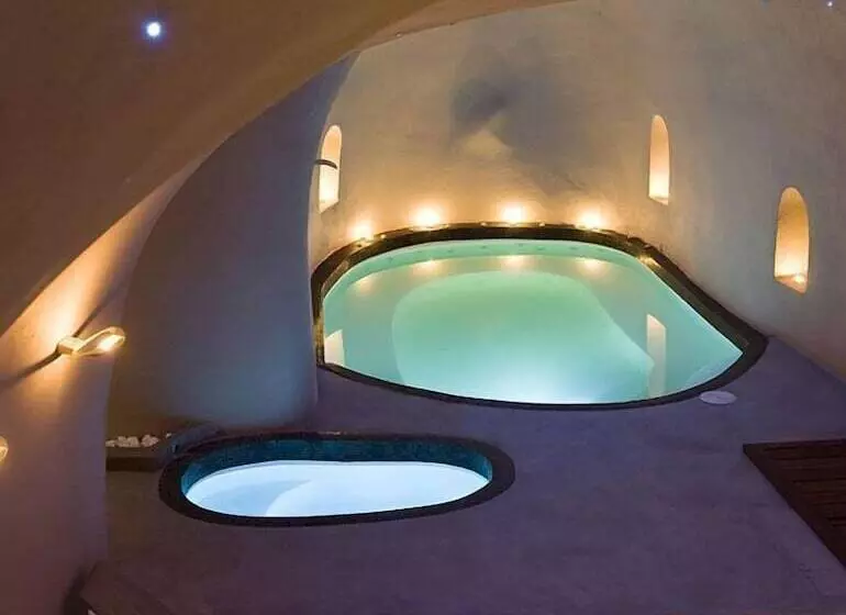 Hotel Avaton Resort And Spa