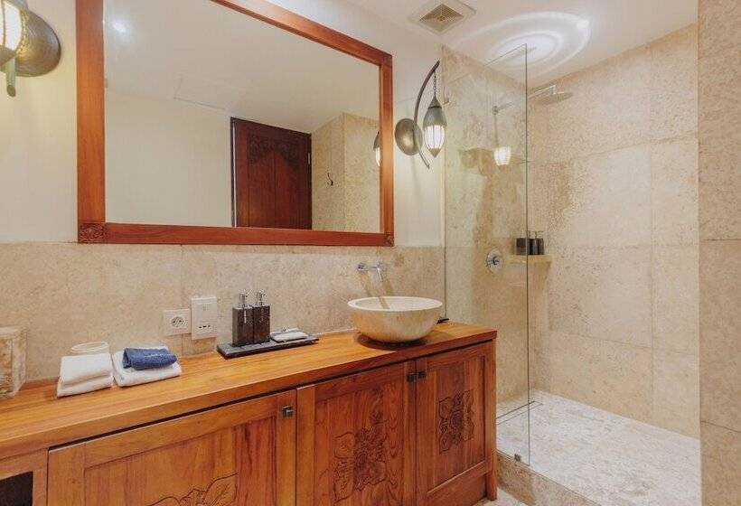 Hotel Batu Karang Lembongan Resort & Spa