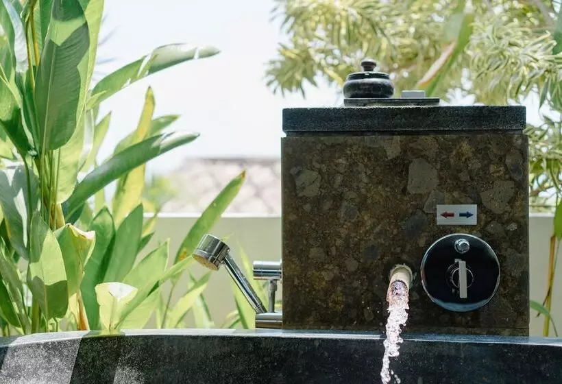 Szálloda Batu Karang Lembongan Resort & Spa