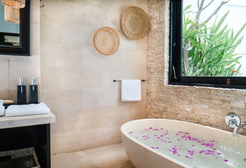 Hotel Batu Karang Lembongan Resort & Spa