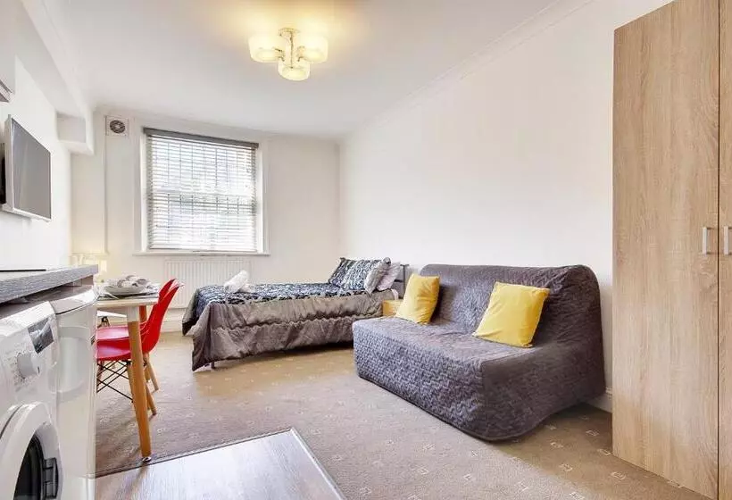 ホテル Bourne Hall