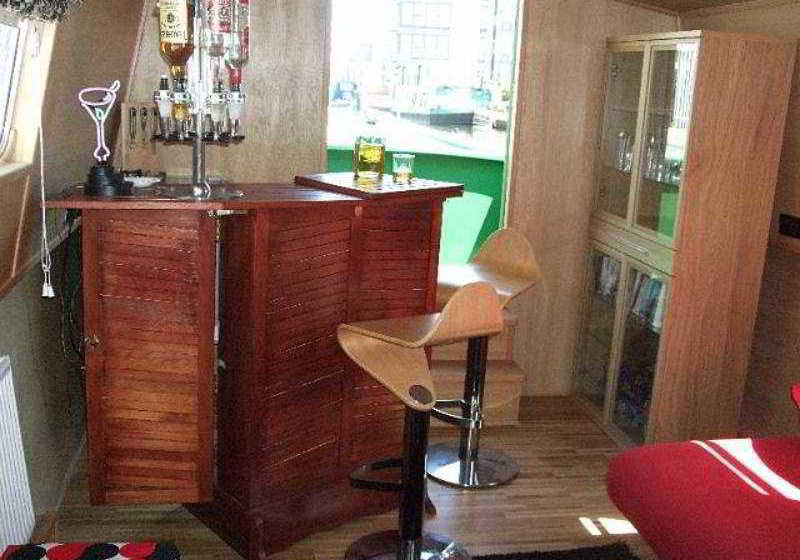 Hotel The Four Sisters Boatels Houseboats