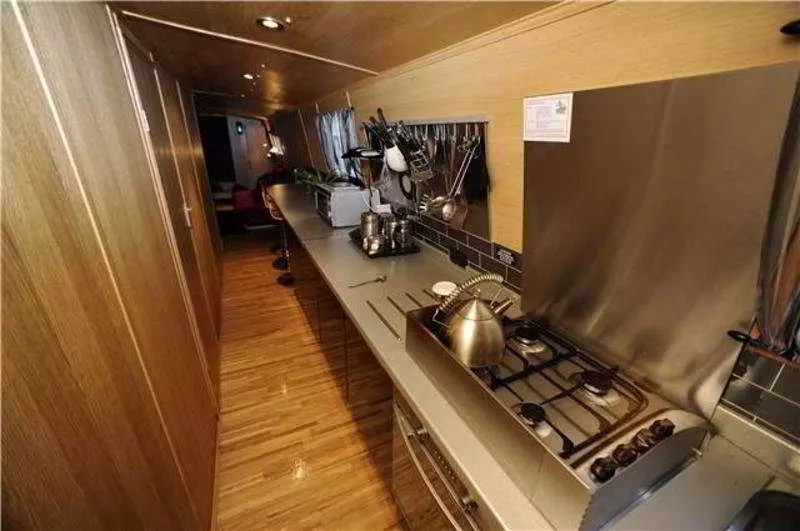 Hotel The Four Sisters Boatels   Houseboats