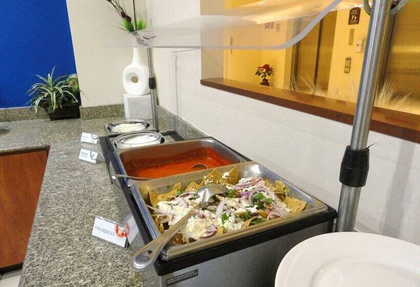 فندق Holiday Inn Express & Suites Toluca Zona Aeropuerto, An Ihg