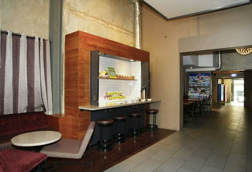 Hotel Ibis Budget Auckland Central