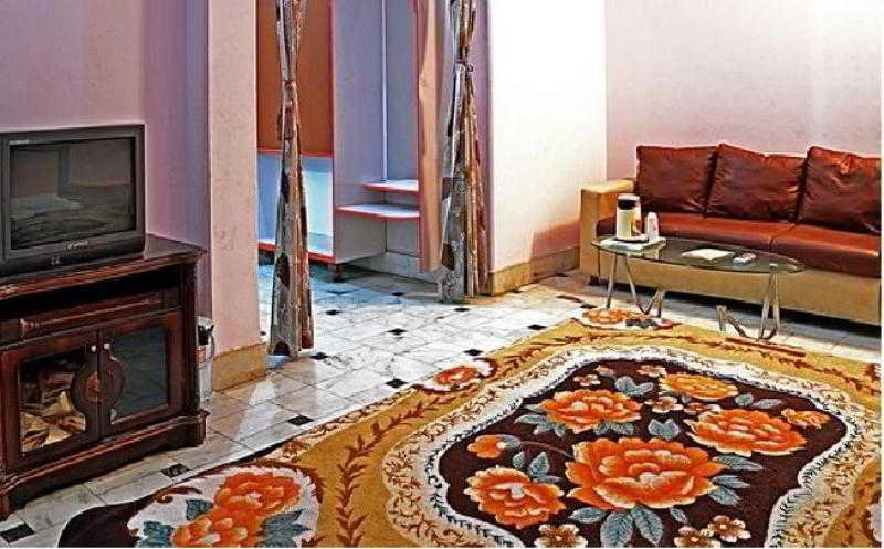 Hotel Mandakini Villas