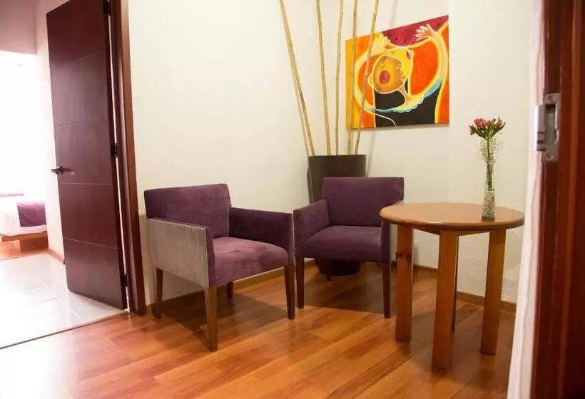 هتل Suites Corazón Mexicano