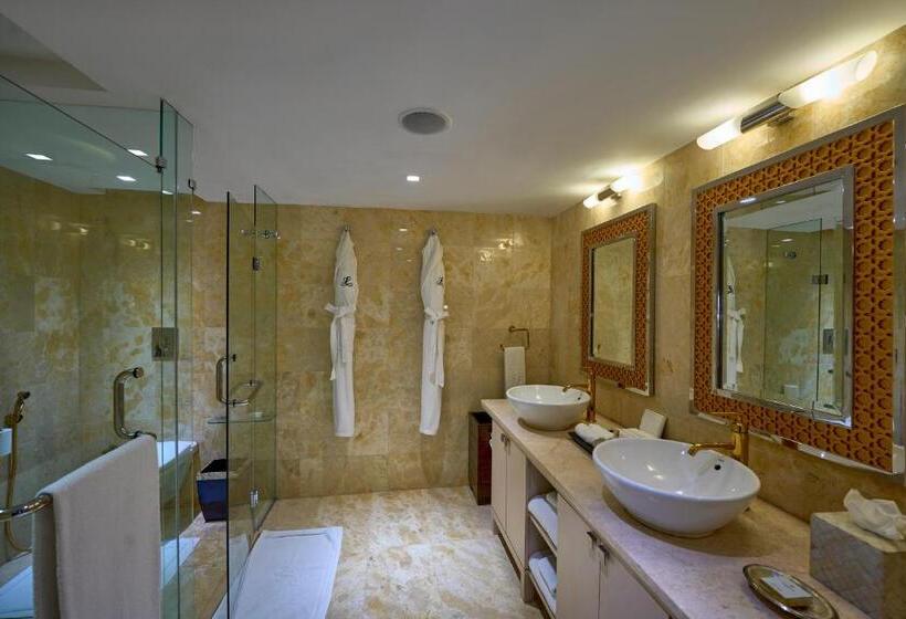 فندق The Leela Kovalam, A Raviz