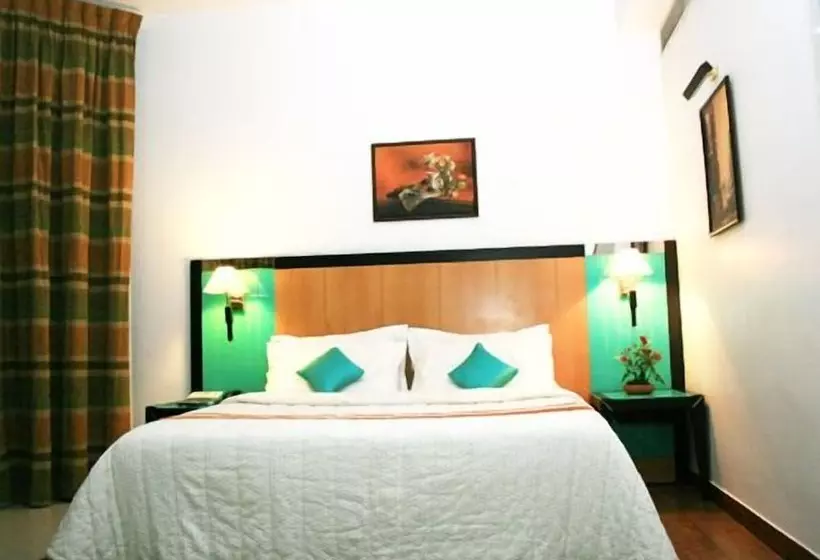 酒店 The Mercy Luxury Business