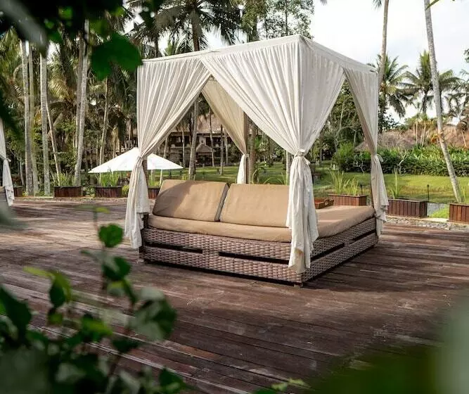 ホテル The Ubud Village Resort & Spa