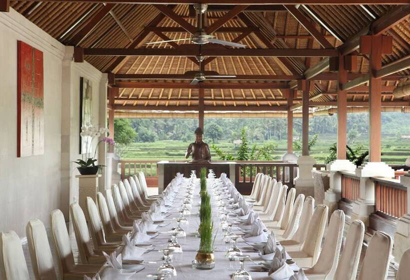 בית מלון כפרי The Ubud Village Resort & Spa