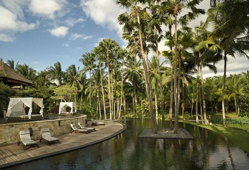 ホテル The Ubud Village Resort & Spa