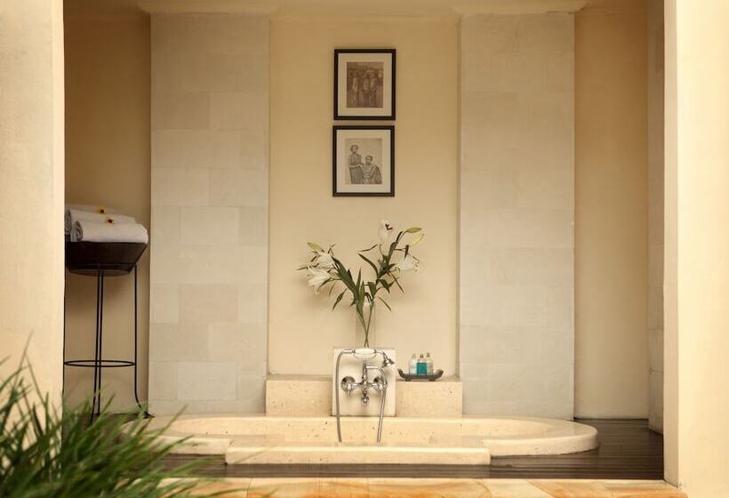 בית מלון כפרי The Ubud Village Resort & Spa