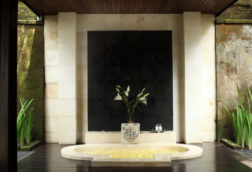 בית מלון כפרי The Ubud Village Resort & Spa