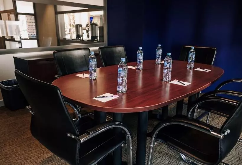 فندق Victoria Express