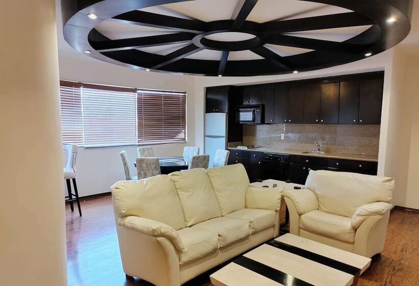 هتل Wyndham Garden Torreon Tecnologico